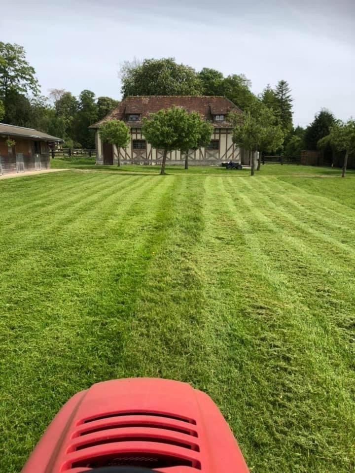 Le Domaine D'Olene Panzió Le Pin  Kültér fotó